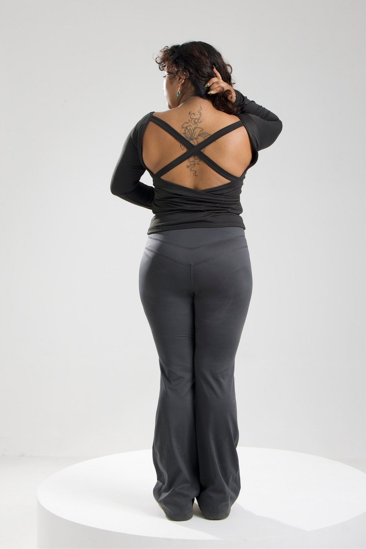 Black Elevated Full Sleeves Top – Isaymove activewear