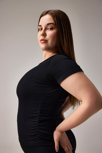 SEAMLESS TSHIRT - BLACK