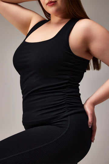 SEAMLESS RACERBACK TOP - BLACK