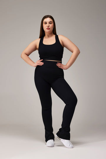 SEAMLESS FLARE PANTS - BLACK