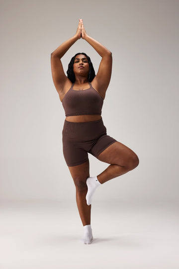 SEAMLESS BIKER SHORTS - COFFEE
