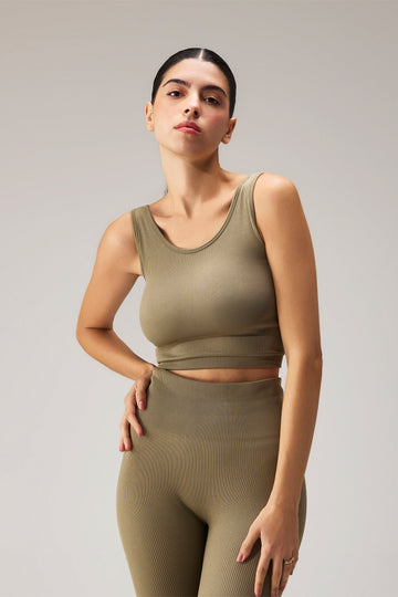 SEAMLESS CROP TOP (SLEEVELESS) - LALA GREEN