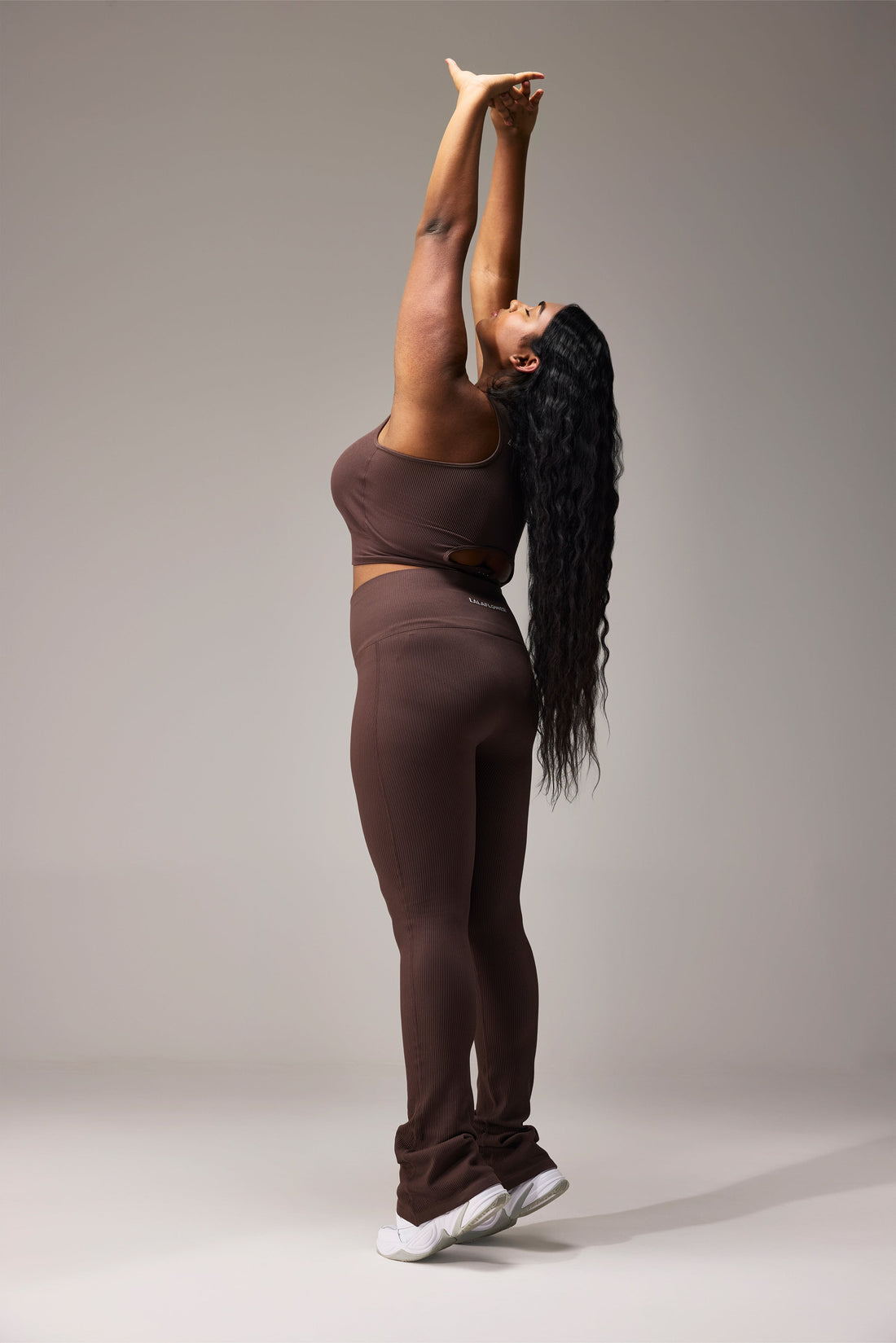 SEAMLESS FLARE PANTS - COFFEE