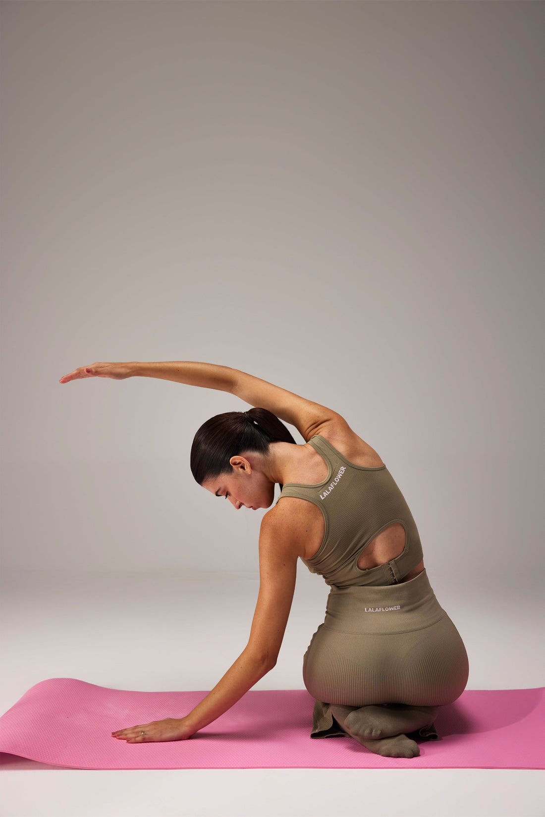SEAMLESS PADDED BRA - LALA GREEN
