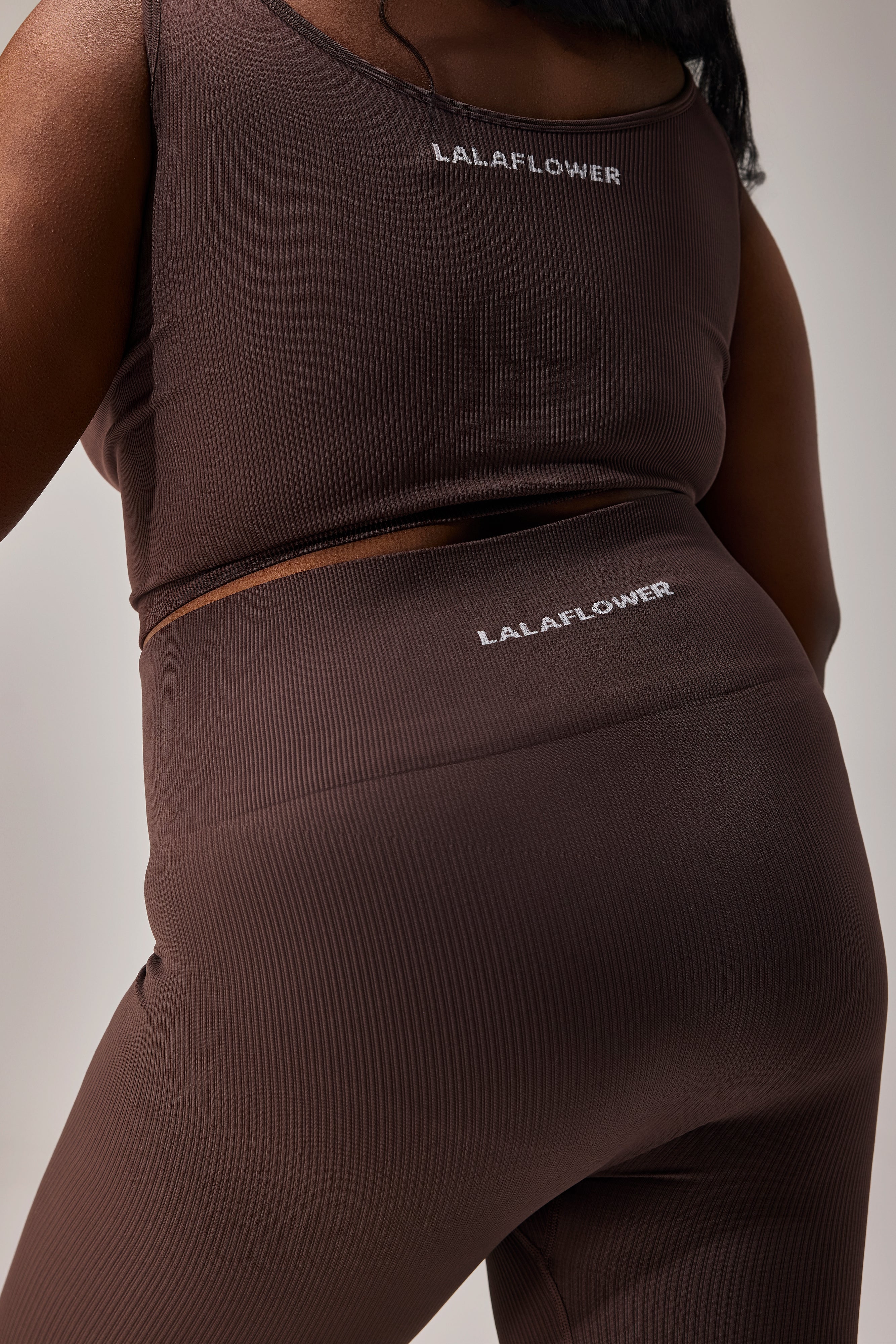 SEAMLESS LEGGINGS - COFFEE