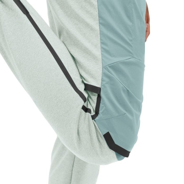ON Women Sky Blue Polyester Blend Running Pant